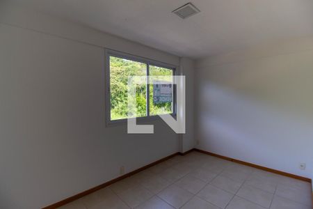 Apartamento à venda com 2 quartos, 65m² em Itaipu, Niterói