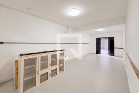 Sala de casa à venda com 4 quartos, 140m² em Vila Mariana, São Paulo
