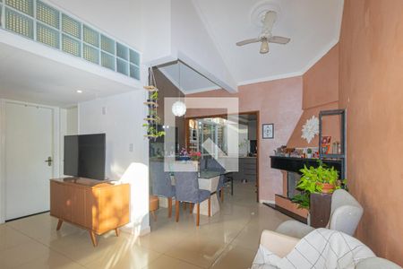 Sala de casa de condomínio à venda com 3 quartos, 96m² em Rio Branco, Canoas