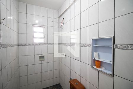 BANHEIRO de casa para alugar com 1 quarto, 46m² em Jardim Peri, São Paulo