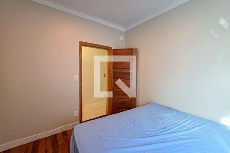 Casa à venda com 3 quartos, 200m² em Vila Alpina, São Paulo