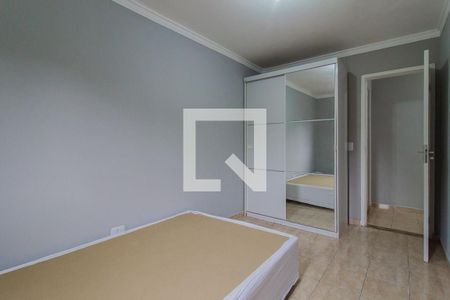 Quarto 2 de apartamento para alugar com 2 quartos, 57m² em Parque Alvorada, Mauá