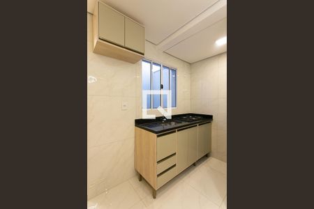 Cozinha de apartamento para alugar com 1 quarto, 33m² em Penha de França, São Paulo