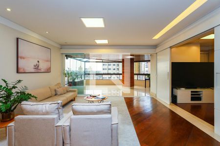 Sala de apartamento para alugar com 3 quartos, 220m² em Vila Suzana, São Paulo