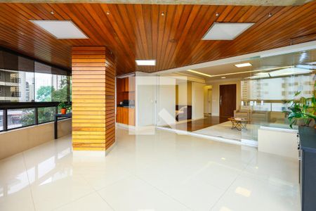 Varanda da Sala de apartamento para alugar com 3 quartos, 220m² em Vila Suzana, São Paulo