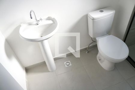 Banheiro de apartamento para alugar com 1 quarto, 26m² em Barra Funda, São Paulo