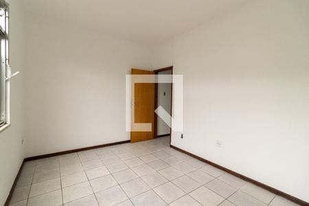 Quarto 2 de casa para alugar com 3 quartos, 150m² em Padre Miguel, Rio de Janeiro