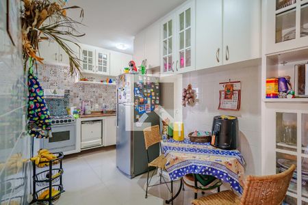 Cozinha de apartamento à venda com 4 quartos, 225m² em Cidade São Francisco, São Paulo