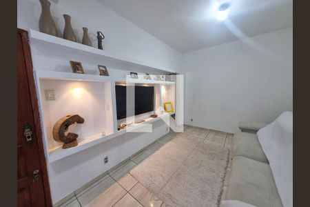 Sala de casa para alugar com 2 quartos, 100m² em Penha Circular, Rio de Janeiro