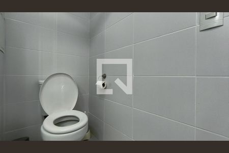 Banheiro de kitnet/studio para alugar com 1 quarto, 25m² em Alto do Ipiranga, São Paulo