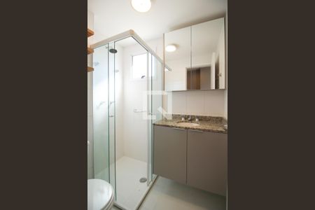 Banheiro de kitnet/studio para alugar com 1 quarto, 30m² em Vila Olímpia, São Paulo