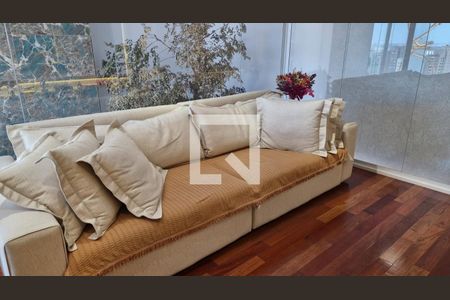 Sala de casa de condomínio à venda com 4 quartos, 330m² em Residencial Quatro (Alphaville), Santana de Parnaíba