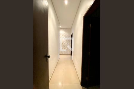 Corredor de casa para alugar com 3 quartos, 300m² em Niteroi, Betim
