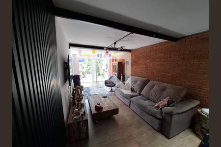 Casa à venda com 5 quartos, 250m² em Planalto Paulista, São Paulo