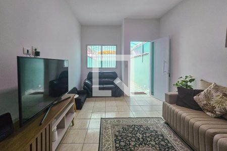 Casa para alugar com 2 quartos, 110m² em Jardim Las Palmas, Guarujá