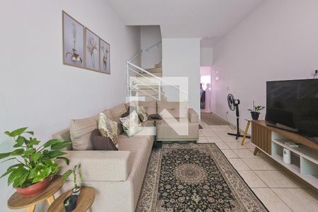 Casa para alugar com 2 quartos, 110m² em Jardim Las Palmas, Guarujá