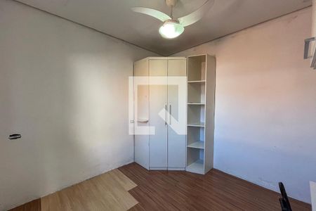 Casa 1 - Quarto  de casa à venda com 3 quartos, 200m² em Vila Caraguata, São Paulo