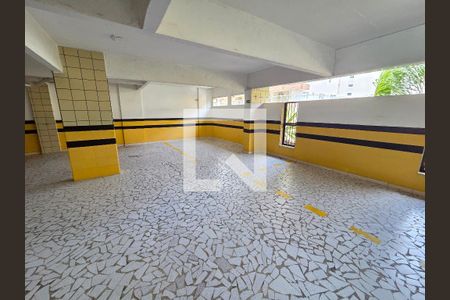 Garagem de apartamento para alugar com 1 quarto, 40m² em Vila Tupi, Praia Grande