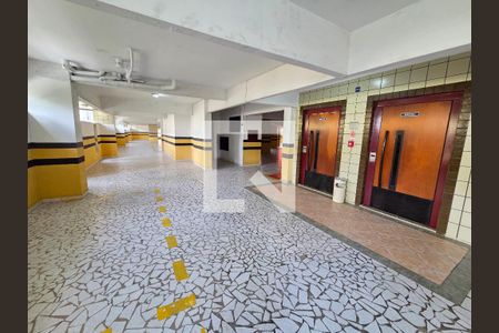 Garagem de apartamento para alugar com 1 quarto, 40m² em Vila Tupi, Praia Grande