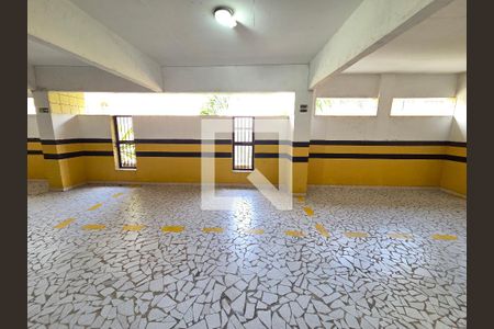 Garagem de apartamento para alugar com 1 quarto, 40m² em Vila Tupi, Praia Grande