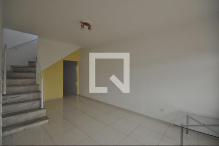 Sala de casa para alugar com 3 quartos, 580m² em Vila Mazzei, São Paulo