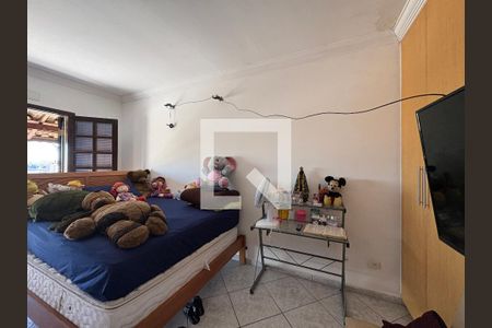 Casa para alugar com 4 quartos, 220m² em Vila Guedes, São Paulo