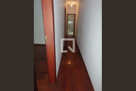 Corredor de casa à venda com 3 quartos, 144m² em Planalto Paulista, São Paulo