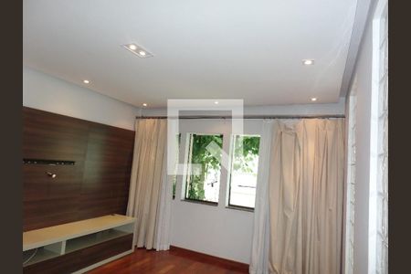 Sala de casa à venda com 3 quartos, 144m² em Planalto Paulista, São Paulo