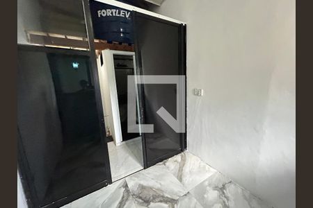 Quarto 1 de casa para alugar com 2 quartos, 80m² em Engenheiro Leal, Rio de Janeiro