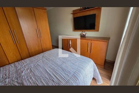 Quarto de casa à venda com 3 quartos, 151m² em Vila Lucia, São Paulo