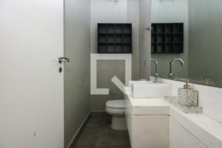Lavabo de casa de condomínio à venda com 3 quartos, 300m² em Vila Morumbi, São Paulo