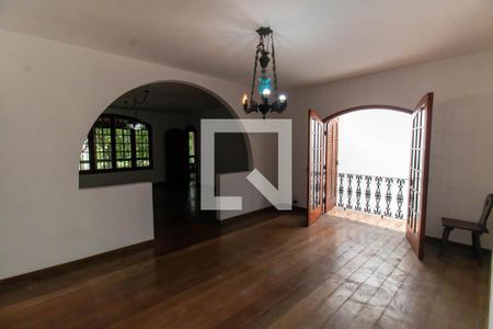 Sala de casa para alugar com 3 quartos, 334m² em São Francisco, Niterói