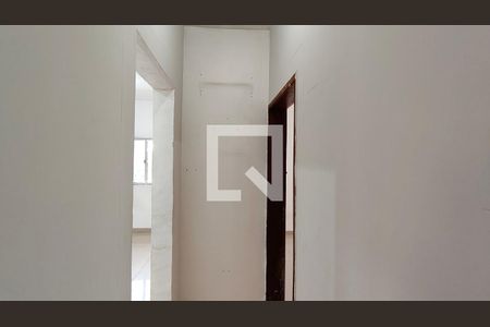Casa para alugar com 2 quartos, 70m² em Vila Zat, São Paulo