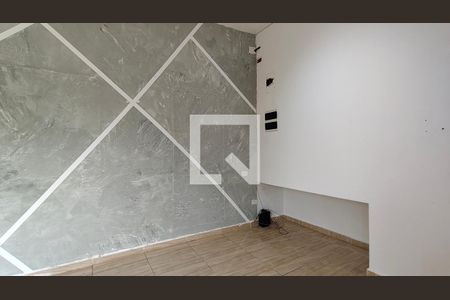 Casa para alugar com 2 quartos, 70m² em Vila Zat, São Paulo