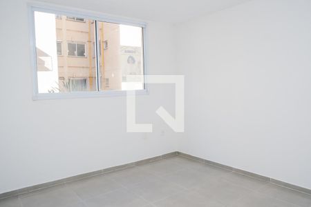 Quarto de apartamento para alugar com 1 quarto, 45m² em Jardim Alvorada, Nova Iguaçu