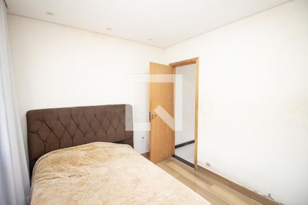 Quarto Suíte de casa à venda com 3 quartos, 360m² em Industrial São Luiz, Contagem