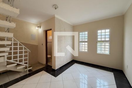 Sala 1 de casa para alugar com 2 quartos, 110m² em Jardim Nova Palmares, Valinhos