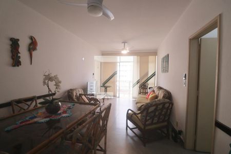 Sala de apartamento para alugar com 3 quartos, 105m² em Barra Funda, Guarujá