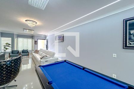 Sala de casa à venda com 4 quartos, 200m² em Penha de França, São Paulo