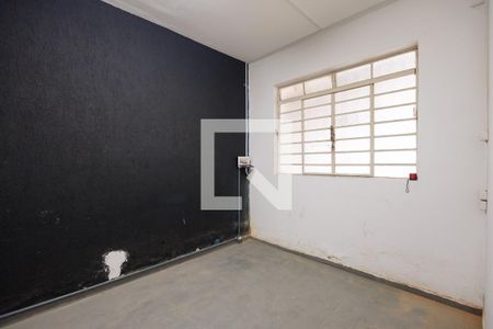 Casa para alugar com 4 quartos, 120m² em Centro, Taubaté