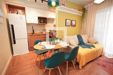 Sala de apartamento à venda com 2 quartos, 43m² em Santo Cristo, Rio de Janeiro