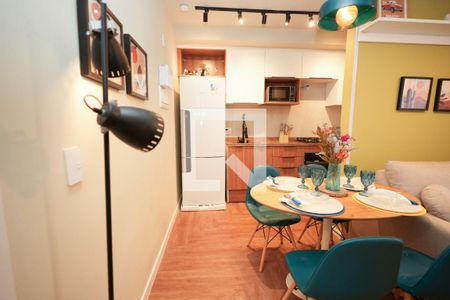 Sala de apartamento à venda com 2 quartos, 43m² em Santo Cristo, Rio de Janeiro