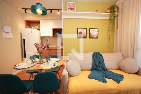 Sala de apartamento à venda com 2 quartos, 43m² em Santo Cristo, Rio de Janeiro