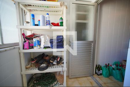 Lavanderia  de apartamento para alugar com 2 quartos, 65m² em Abraão, Florianópolis