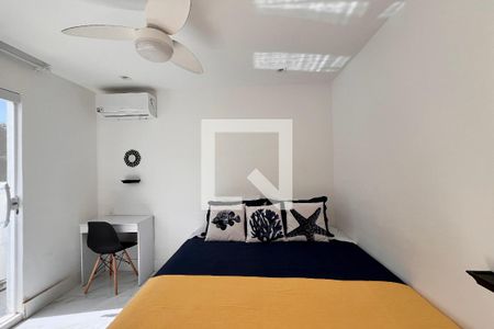 Quarto 1 de apartamento para alugar com 2 quartos, 80m² em Copacabana, Rio de Janeiro