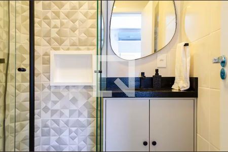 Banheiro de apartamento para alugar com 1 quarto, 25m² em Campeche, Florianópolis