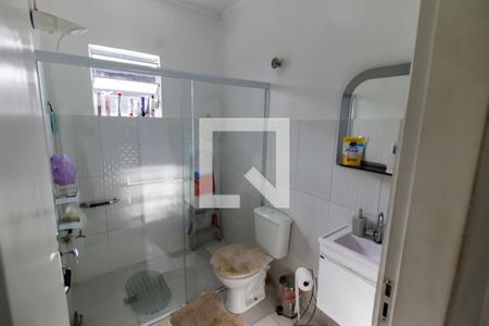 Banheiro de casa à venda com 2 quartos, 100m² em Campo Limpo, São Paulo