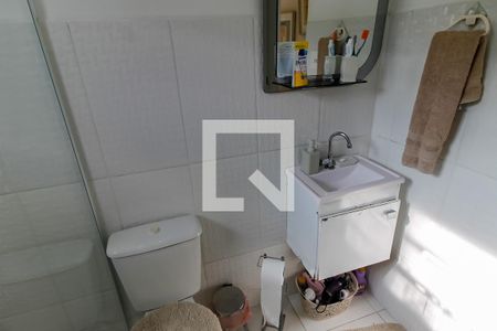 Banheiro de casa à venda com 2 quartos, 100m² em Campo Limpo, São Paulo