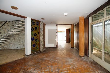Sala de Estar de casa à venda com 3 quartos, 264m² em Pinheiros, São Paulo