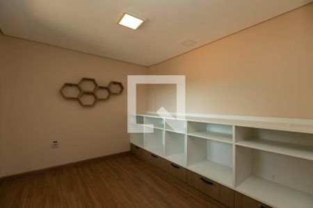 ESCRITÓRIO PISO INTERMEDIÁRIO de casa de condomínio para alugar com 4 quartos, 389m² em Loteamento Caminhos de San Conrado (sousas), Campinas